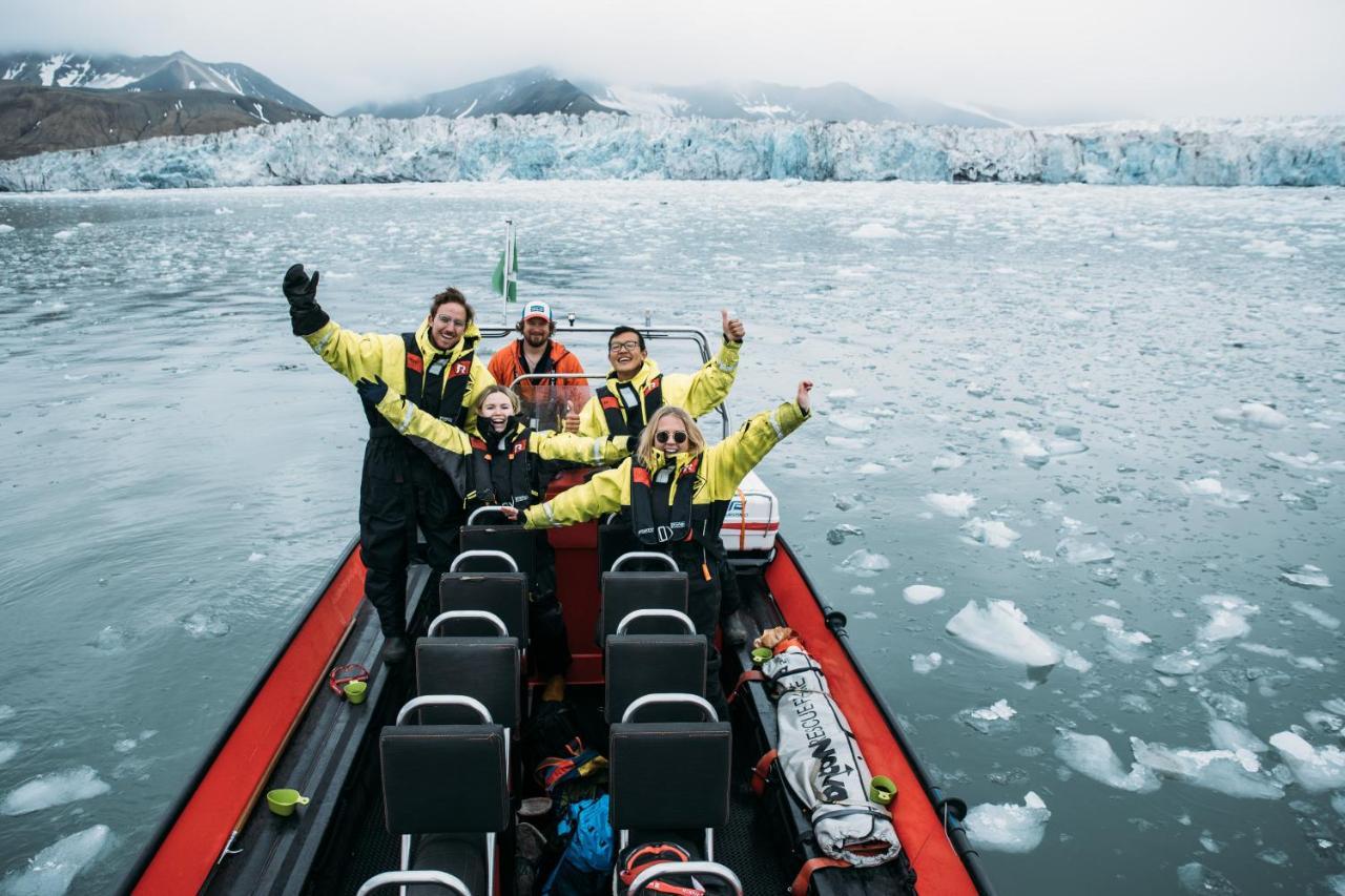 Svalbard Hotell | Polfareren Longyearbyen Exterior foto